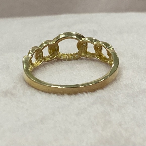 10k Yellow Gold Link Ring - Picture 2 of 7